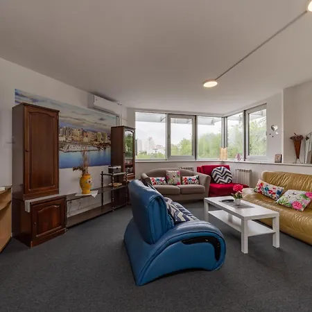 Arena Apartment *