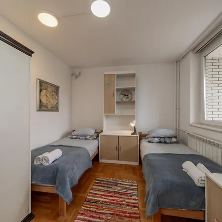 Apartment Arena *